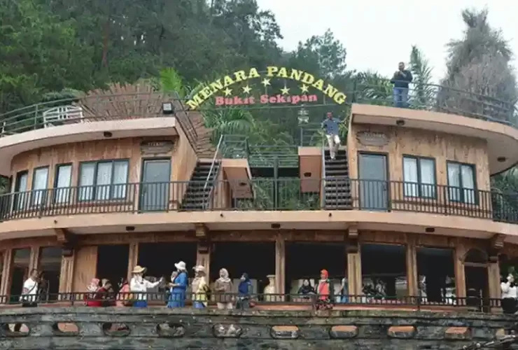 kota wonosobo, profil kota wonosobo, sejarah kota wonosobo, ibu kota kabupaten wonosobo, populasi kota wonosobo, peta kota wonosobo, kota wonosobo dalam angka, kota wonosobo dalam statistik, kota wonosobo dalam data, kota wonosobo dalam sejarah, dataran tinggi dieng, kawah sikidang, candi arjuna, telaga warna, bukit sikunir, festival balon udara dieng, festival dieng culture, wisata wonosobo, wisata alam wonosobo, wisata budaya wonosobo, kota gaplek, kota carica, kota apel, kuliner wonosobo, mie ongklok, carica wonosobo, apel wonosobo, olahan gaplek, oleh-oleh khas wonosobo, produk pertanian wonosobo, kerajinan gerabah wonosobo, batik wonosobo, kontes sansevieria wonosobo, kota bunga wonosobo, industri kreatif wonosobo, produk lokal wonosobo, desa wisata wonosobo, ekonomi kreatif wonosobo, pariwisata wonosobo, usaha mikro wonosobo, berita kota wonosobo, info kota wonosobo, update kota wonosobo, pemerintah kota wonosobo, agenda kota wonosobo, kegiatan pemkot wonosobo, berita terkini wonosobo, kebijakan pemkot wonosobo, isu lokal kota wonosobo, pembangunan kota wonosobo